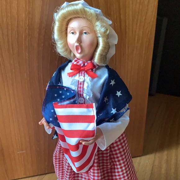 Bicentennial Figurines Dolls - Picture 3 of 13